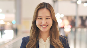 歳川 奈菜
